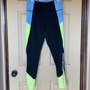 Victoria Secret PINK workout Leggings w/ pocket